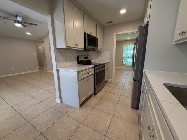 Kitchen & appliances at 2021 Sandy Trail